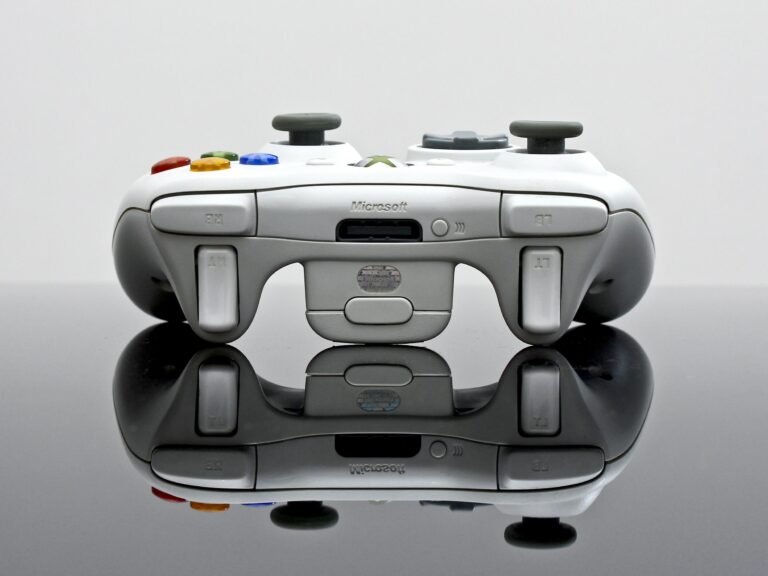 technology-game-controller-reflection-vehicle-gadget-1036437-pxhere.com
